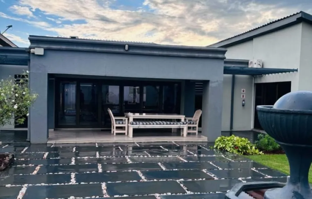 Pula Nala Lodge About Img